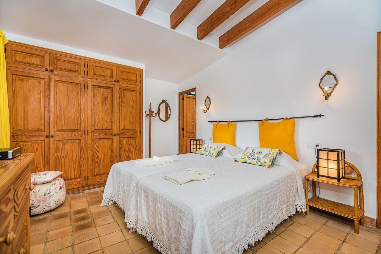 Villa Bella Baix Pollença Exteriör bild